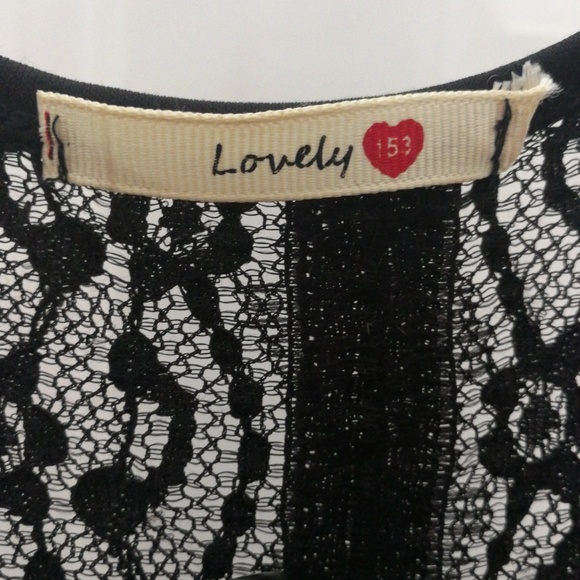 Lovely153 black lace sexy romantic uneven hem top - Picture 3 of 7